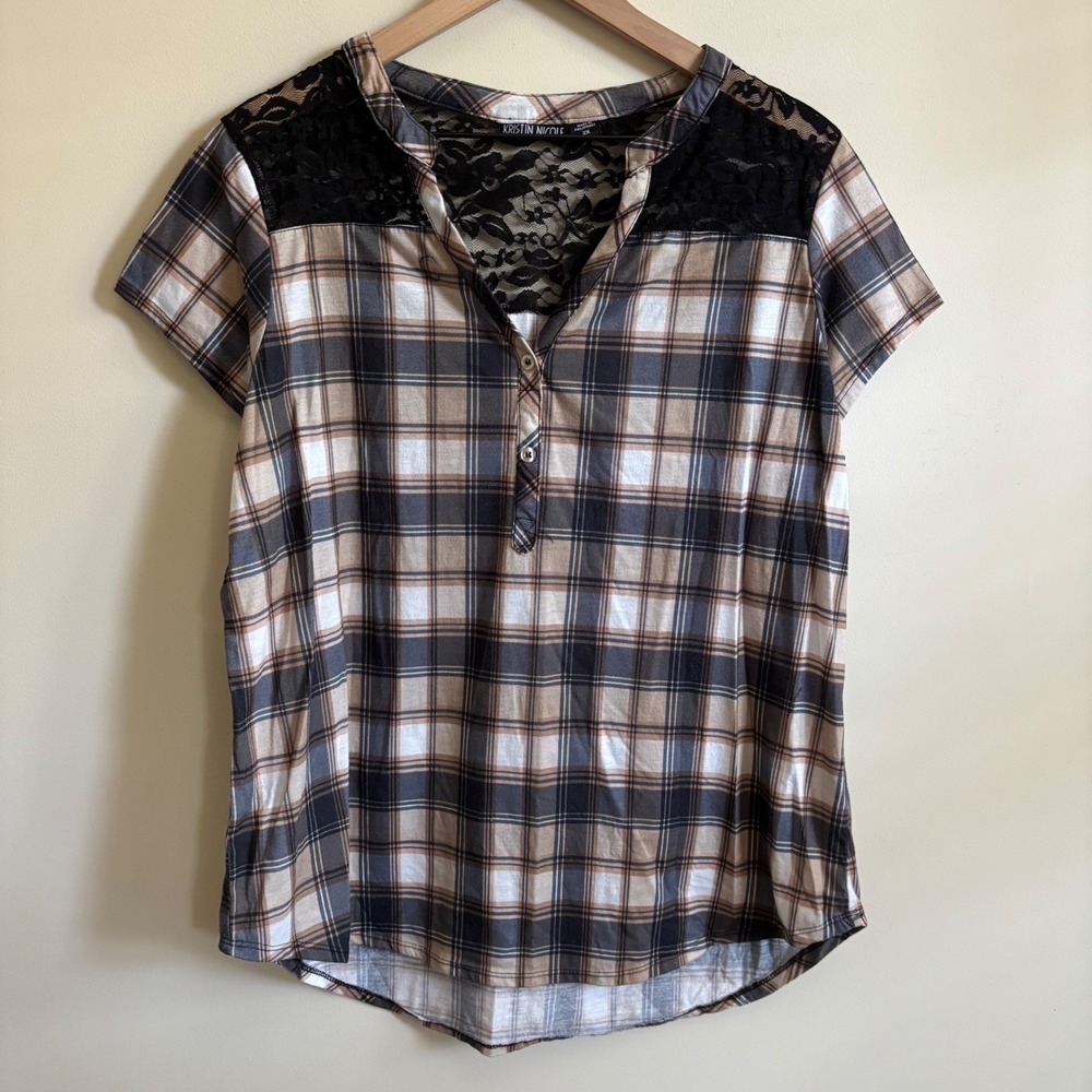 Kristin Nicole Plaid Lace Yoke Henley Top 2X Tan Black Short Sleeve Blouse
